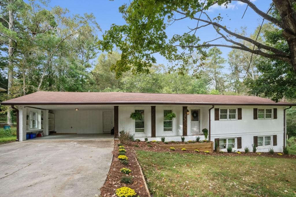 1639 Pounds Road, Stone Mountain, GA 30087 — most recent listing photo