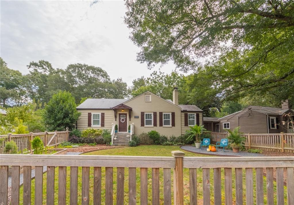 3 bedroom, 1,669 sq ft single family residence sold at 1056 Forrest Boulevard, Decatur, GA 30030