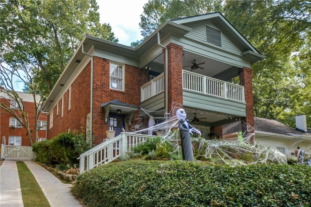 duplex sold at 915 Rosedale Road, Atlanta, GA 30306