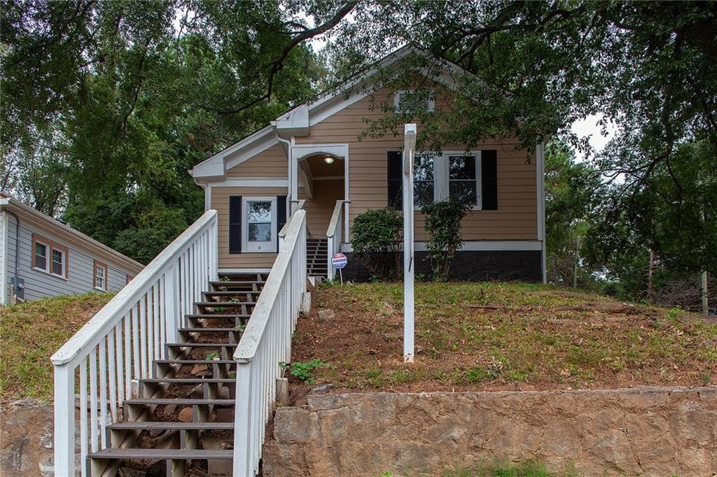 3 bedroom, 1,384 sq ft single family residence sold at 1615 Orlando Street, Atlanta, GA 30311