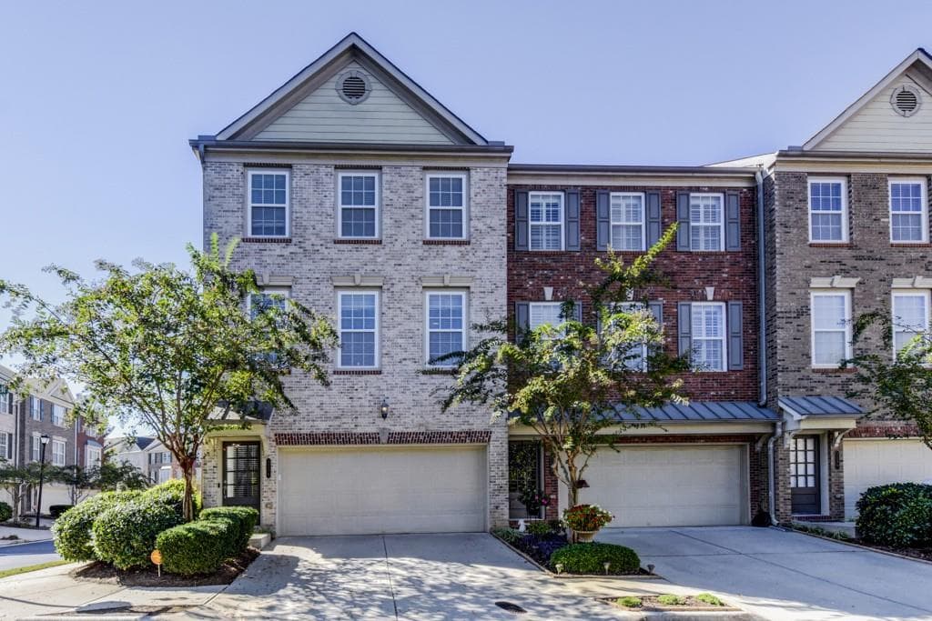 3236 Ashwood Oak Lane, Peachtree Corners, GA 30092 — most recent listing photo