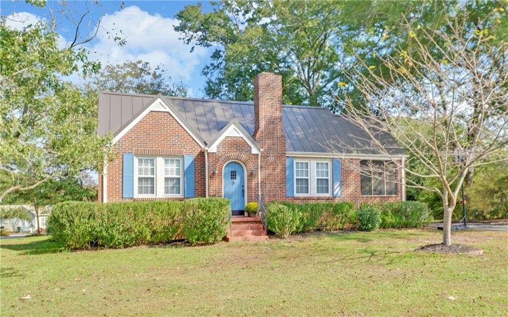 434 Elizabeth Street, Commerce, GA 30529 — most recent listing photo