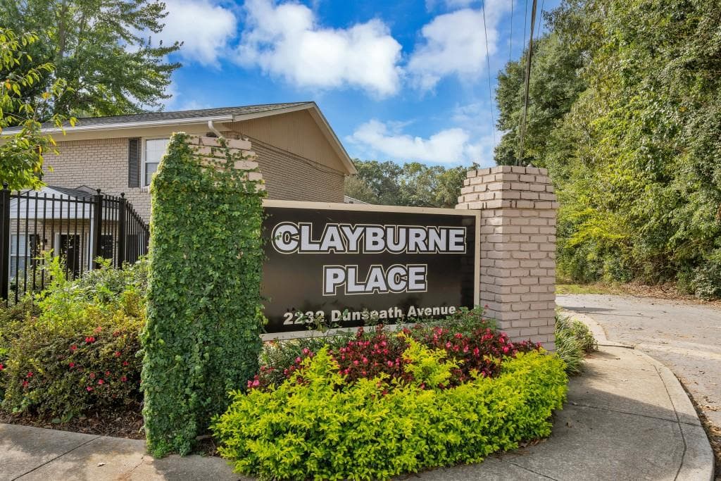 2 bedroom, 950 sq ft condominium sold at 2232 Dunseath Avenue 302, Atlanta, GA 30318