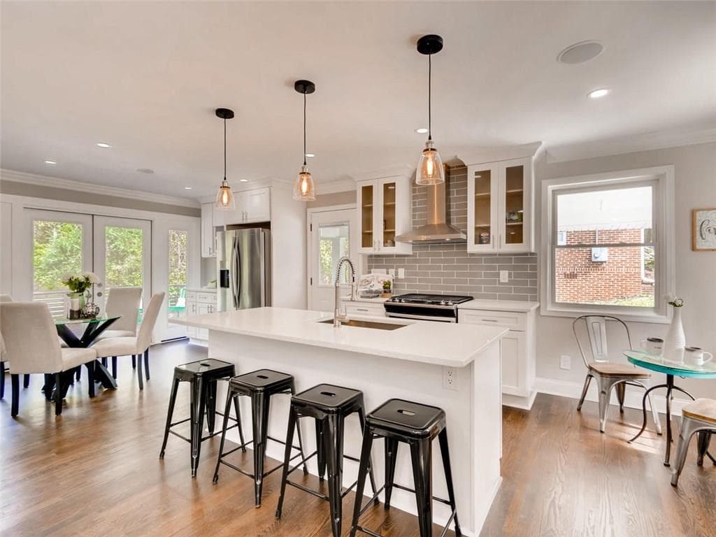 4 bedroom, 2,500 sq ft single family residence sold at 2602 Oak Avenue, Tucker, GA 30084