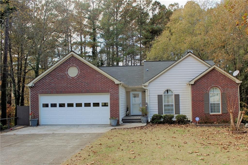 5 bedroom, 2,764 sq ft single family residence sold at 6004 Woodcreek Drive, Woodstock, GA 30188