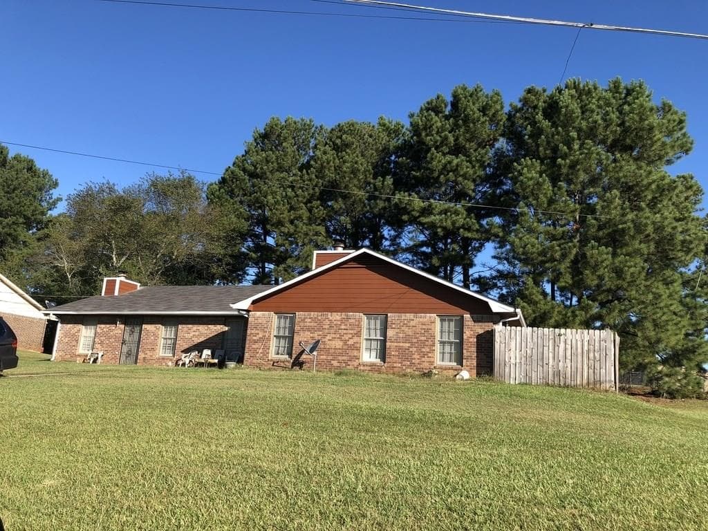 duplex sold at 611 Morton Court, Jonesboro, GA 30238