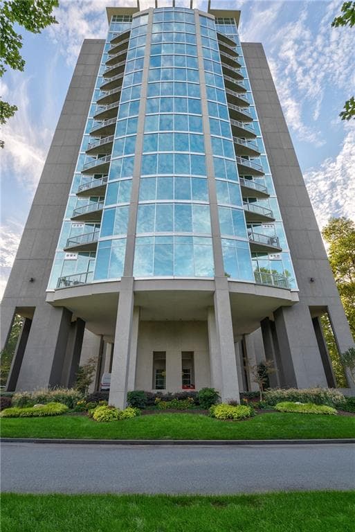1 bedroom, 834 sq ft condominium sold at 3300 Windy Ridge Parkway 1405, Atlanta, GA 30339