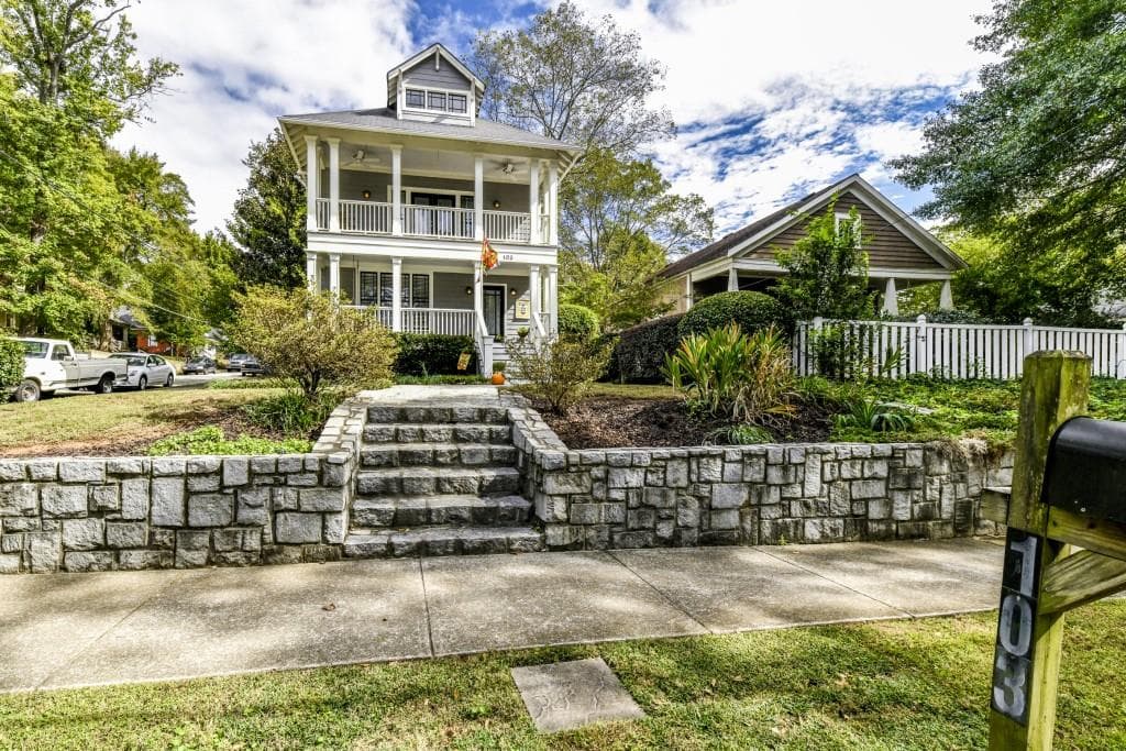 3 bedroom, 1,786 sq ft single family residence sold at 103 Warren Street, Atlanta, GA 30317