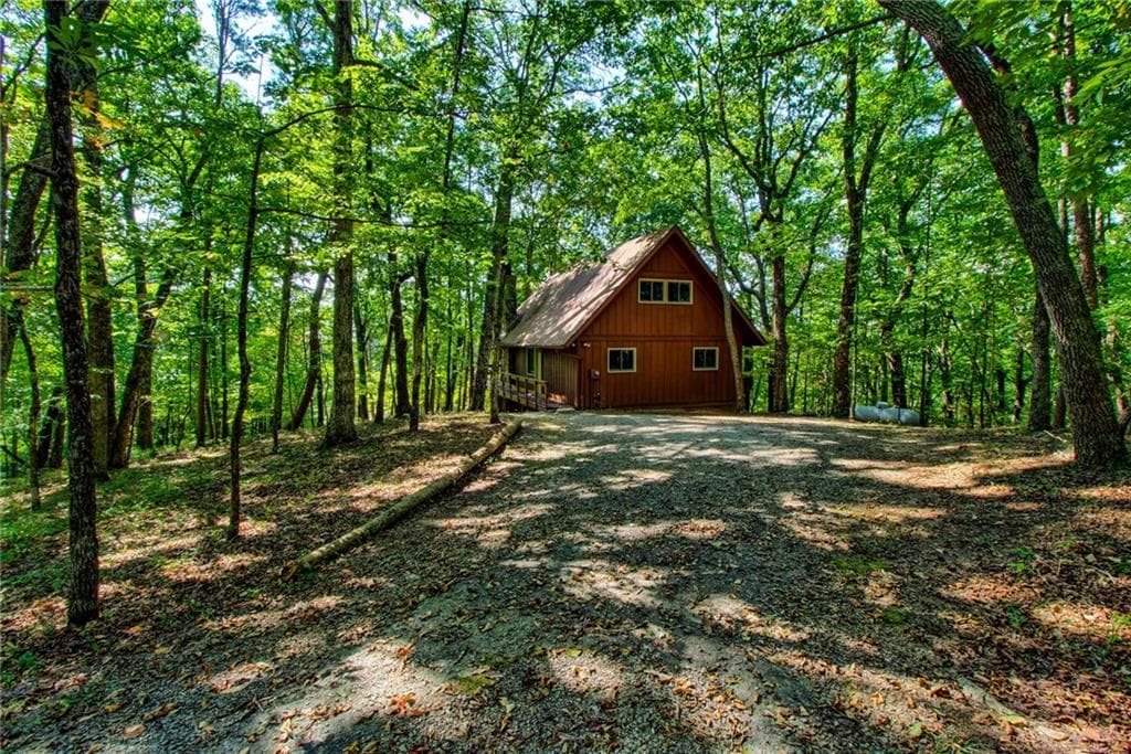 489 Sleepy Hollow Circle, Jasper, GA 30143 — most recent listing photo