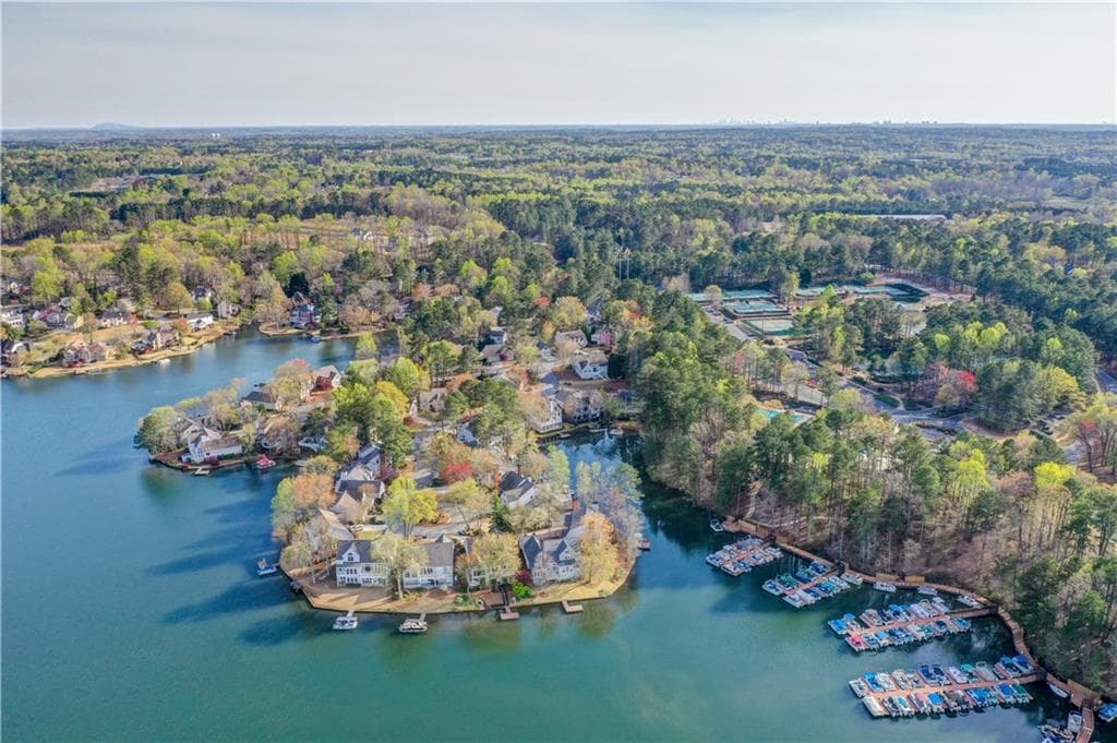 4 bedroom, 3,008 sq ft single family residence sold at 6430 Spinnaker Lane, Alpharetta, GA 30005