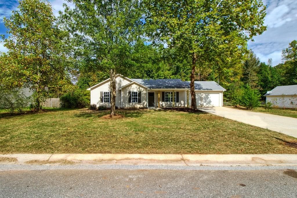 134 WAYFARING Drive, Rockmart, GA 30153 — most recent listing photo