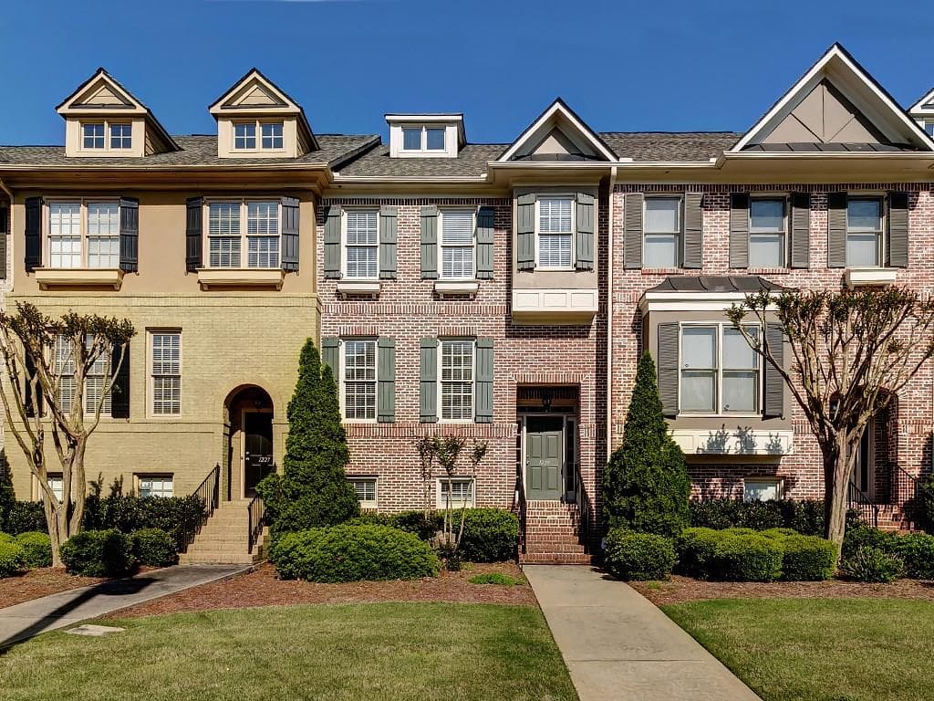 4 bedroom, 2,535 sq ft townhouse sold at 1229 Concord Road 36, Smyrna, GA 30080