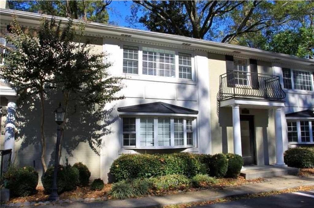 2 bedroom, 723 sq ft condominium sold at 841 Frederica Street 24, Atlanta, GA 30306