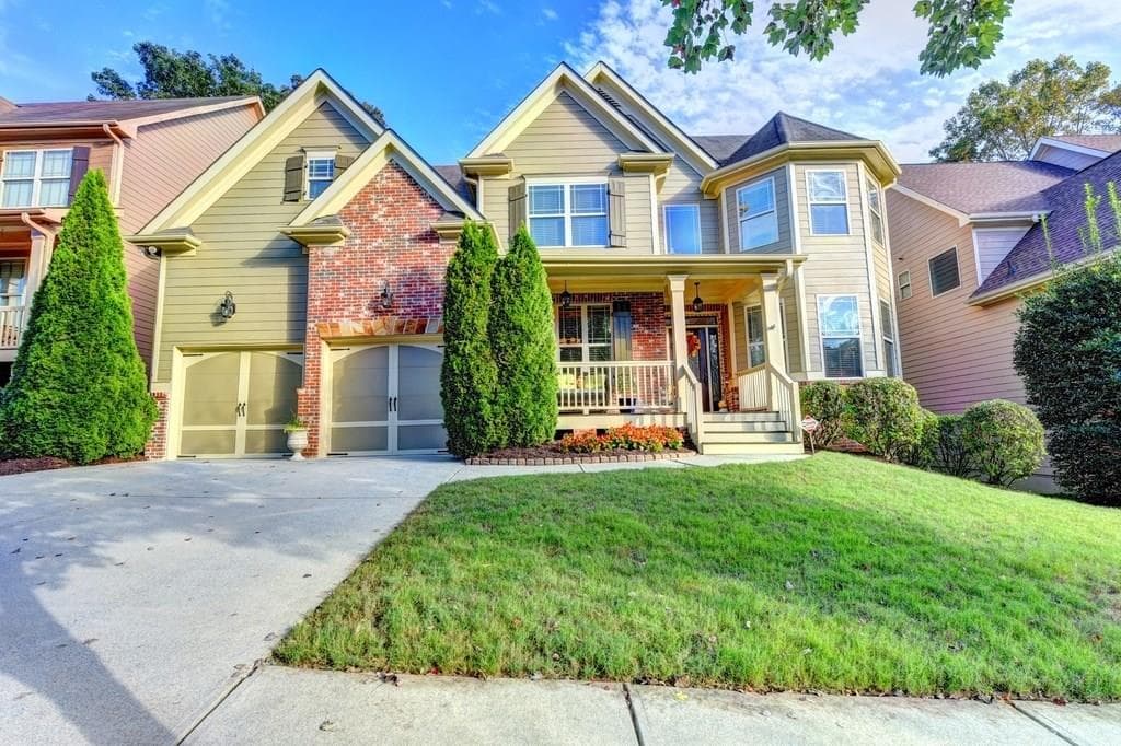 6 bedroom, 3,253 sq ft single family residence sold at 3133 Little Bear Lane, Buford, GA 30519