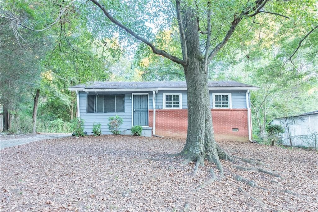 3 bedroom, 864 sq ft single family residence sold at 2579 Abner Place, Atlanta, GA 30318