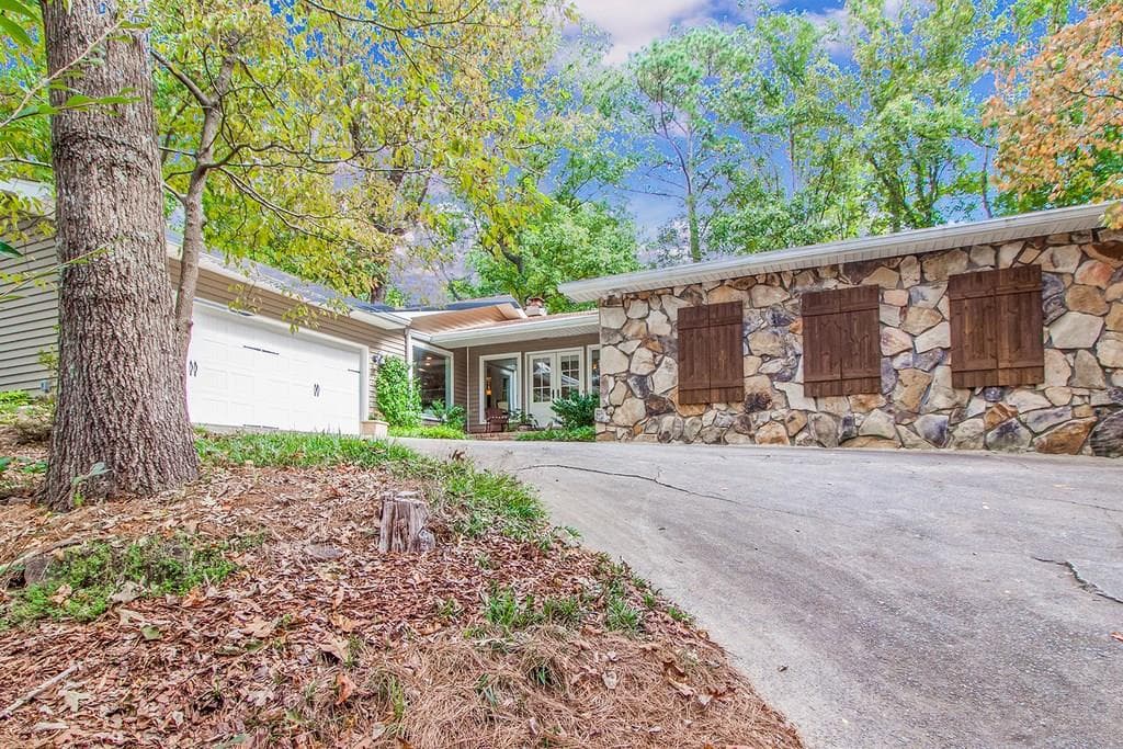 803 Lakeshore Drive, Berkeley Lake, GA 30096 — most recent listing photo
