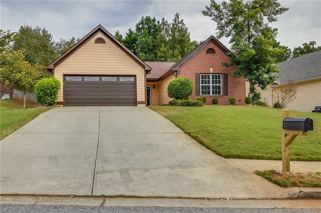 3 bedroom, 1,612 sq ft single family residence sold at 1075 Hillary Lane, Lawrenceville, GA 30043