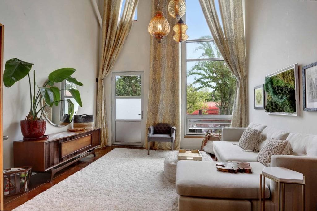 1 bedroom, 929 sq ft condominium sold at 1661 La France Street 208, Atlanta, GA 30307