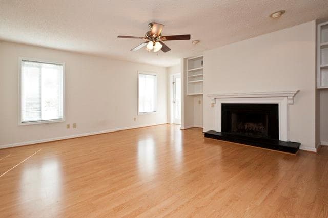 585 Emory Oaks Way, Decatur, GA 30033 — most recent listing photo