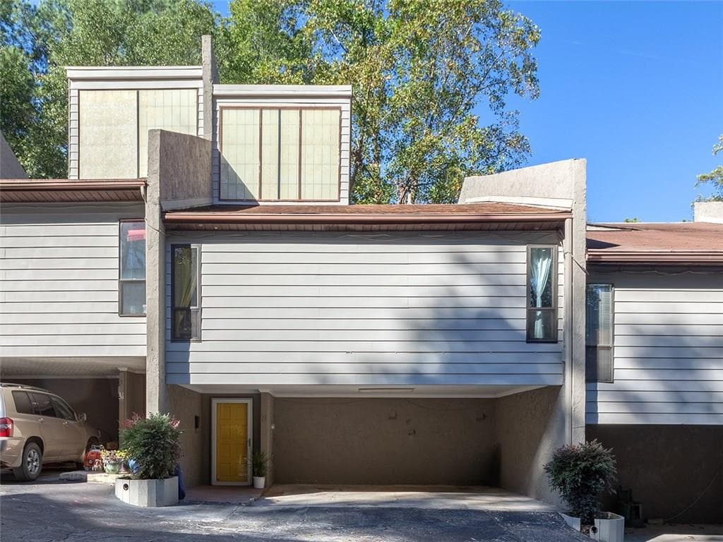 3 bedroom, 1,632 sq ft townhouse sold at 510 E Ponce De Leon Avenue N, Decatur, GA 30030