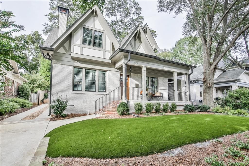 5 bedroom, 3,890 sq ft single family residence sold at 1026 Kentucky Avenue, Atlanta, GA 30306