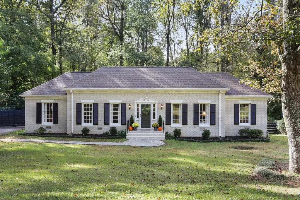 3 bedroom, 1,983 sq ft single family residence sold at 2959 Greenwillow Drive, Atlanta, GA 30345