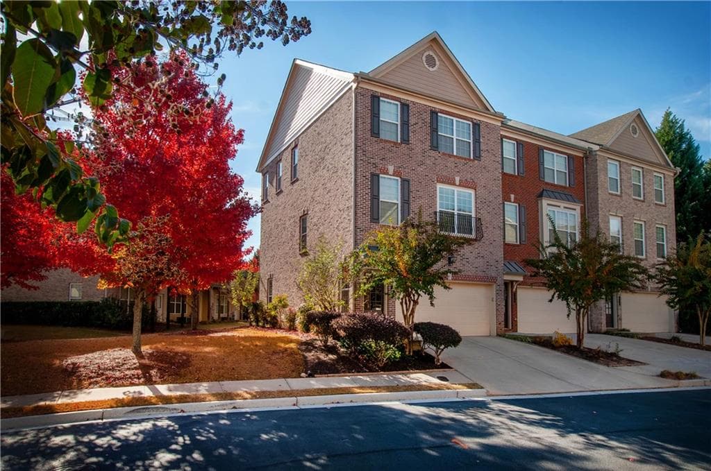 3270 Greenwood Oak Drive, Norcross, GA 30092 — most recent listing photo