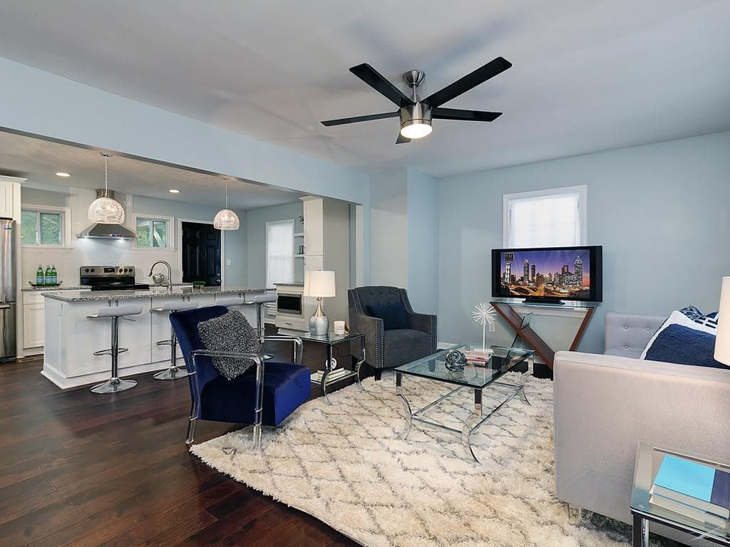 2 bedroom, 1,005 sq ft single family residence sold at 1131 Oakland Drive, Atlanta, GA 30310