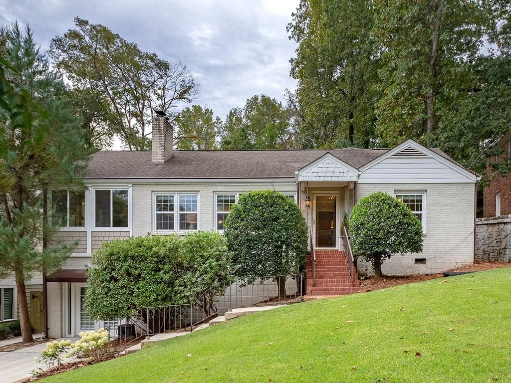 3 bedroom, 2,099 sq ft single family residence sold at 1267 BRIARWOOD Drive, Atlanta, GA 30306