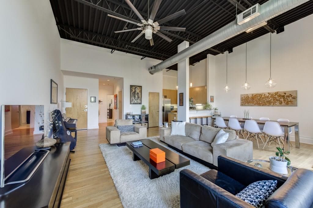 1 bedroom, 1,032 sq ft condominium sold at 15 Waddell Street 304, Atlanta, GA 30307
