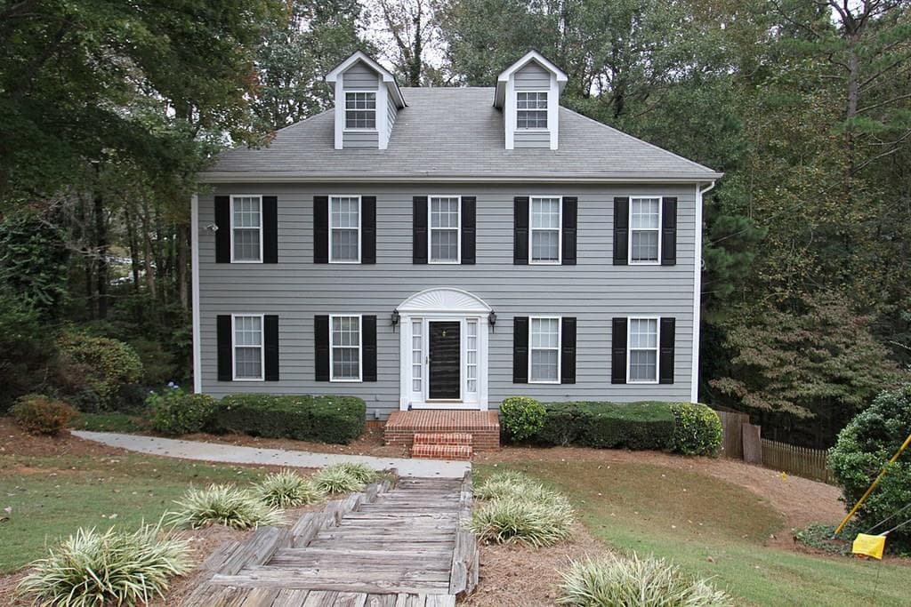 5 bedroom, 2,550 sq ft single family residence sold at 1675 Chase Ridge Lane, Lawrenceville, GA 30043