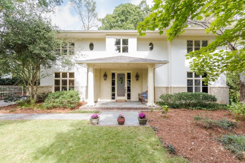 5 bedroom, 3,692 sq ft single family residence sold at 1060 Wildwood Road, Atlanta, GA 30306
