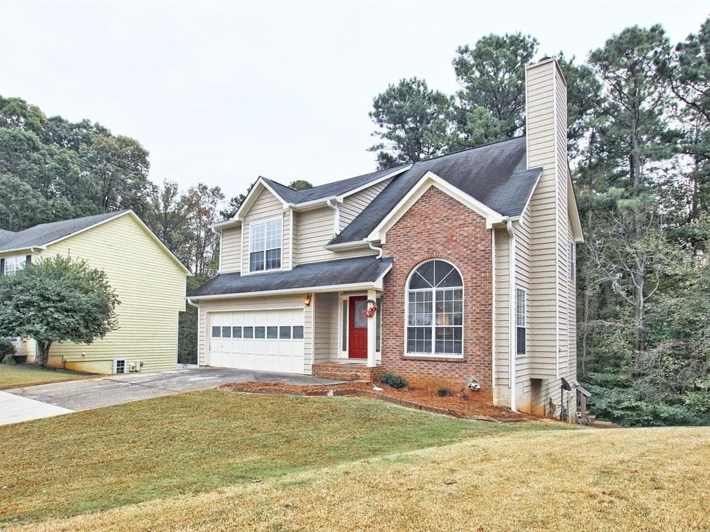 210 Paris Drive, Lawrenceville, GA 30043 — most recent listing photo