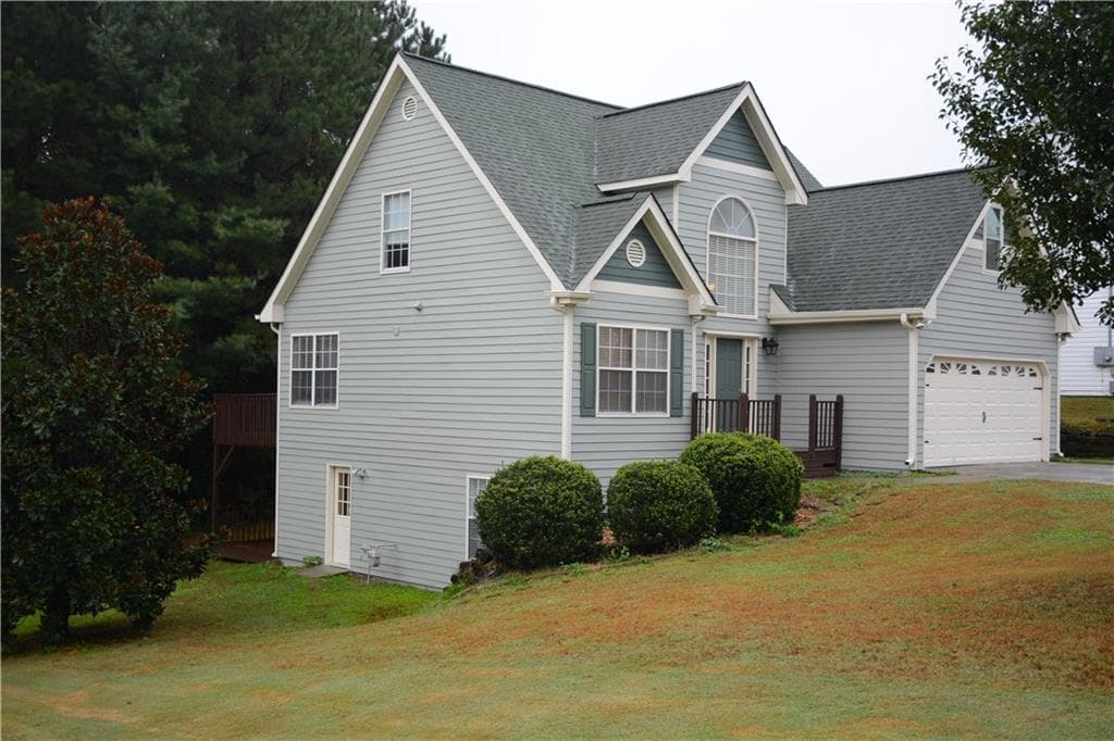 5425 Princeton Oaks Drive, Sugar Hill, GA 30518 — most recent listing photo