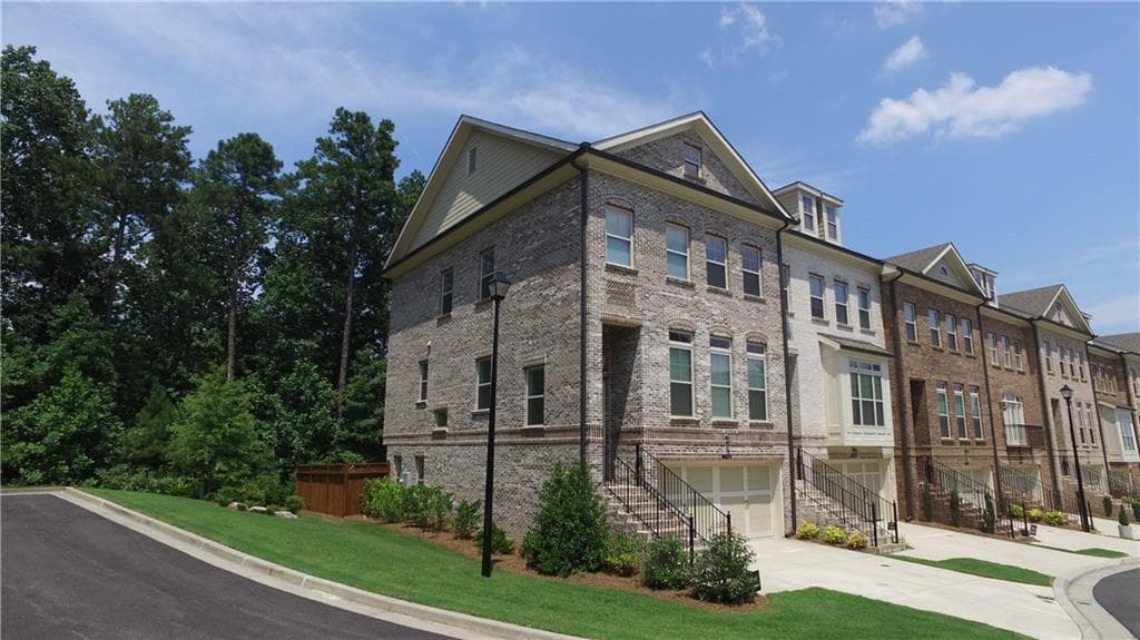 4 bedroom, 2,363 sq ft townhouse sold at 1040 Township Square 1040, Alpharetta, GA 30022