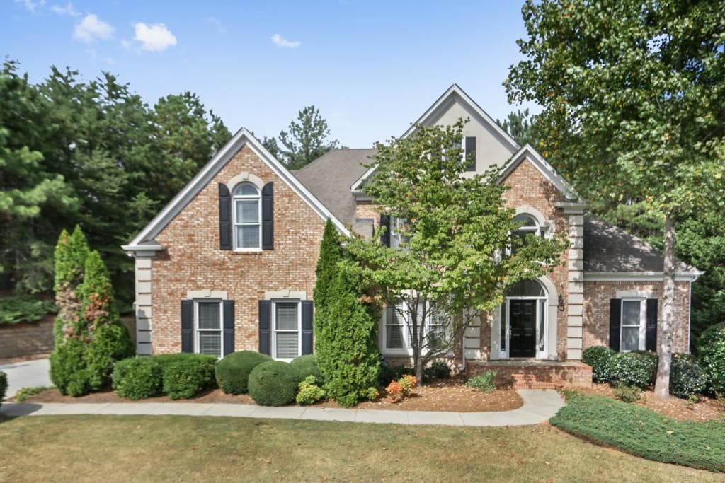 545 Woodmoore Court, Sandy Springs, GA 30342 — most recent listing photo