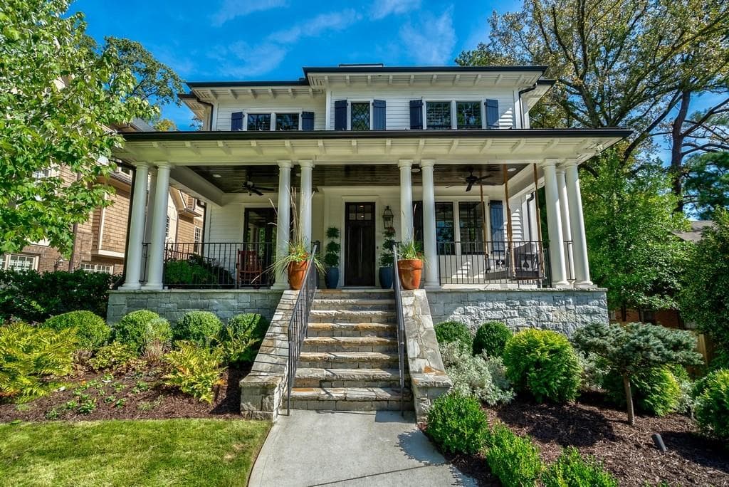 5 bedroom, 4,547 sq ft single family residence sold at 1285 Middlesex Avenue, Atlanta, GA 30306