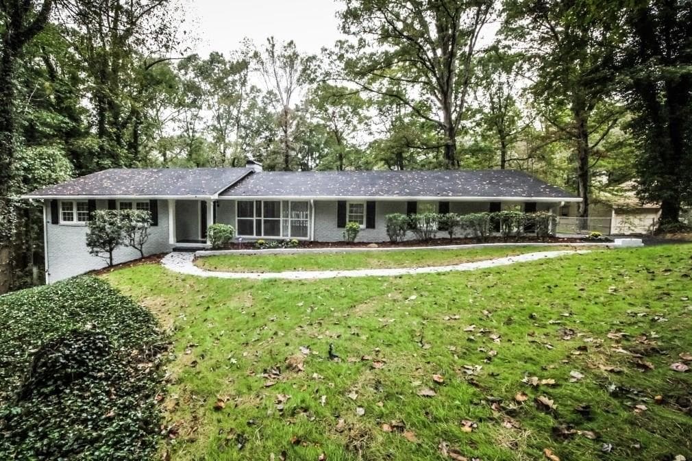 5 bedroom, 4,000 sq ft single family residence sold at 1081 Veltre Circle, Atlanta, GA 30311