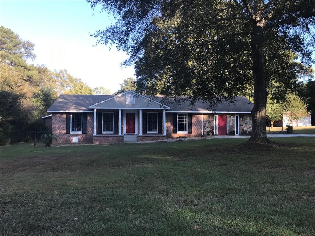 3 bedroom, 1,950 sq ft single family residence sold at 30 Roberts Lane, Covington, GA 30014