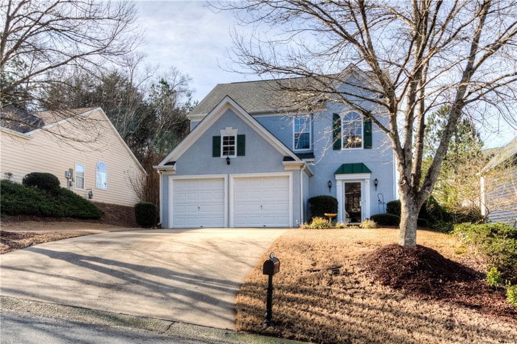 3 bedroom, 1,772 sq ft single family residence sold at 208 Colony Center Drive, Woodstock, GA 30188