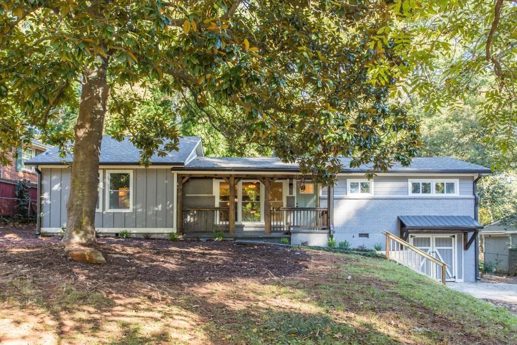 4 bedroom, 1,618 sq ft single family residence sold at 3290 Bobolink Drive, Decatur, GA 30032