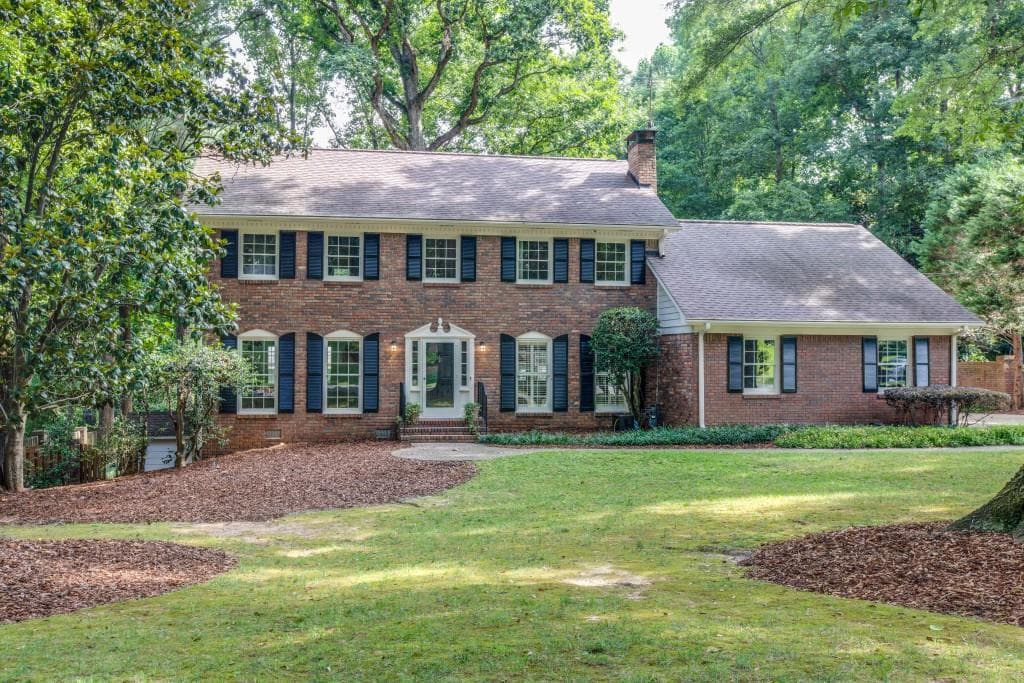1682 Kellogg Springs Drive, Dunwoody, GA 30338 — most recent listing photo