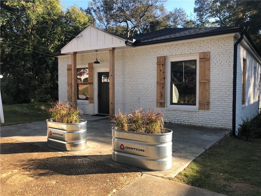 3 bedroom, 1,421 sq ft single family residence sold at 1526 Mims Street, Atlanta, GA 30314