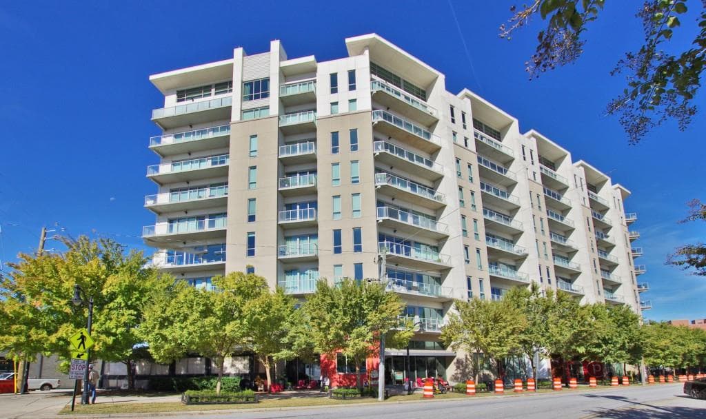 2 bedroom, 1,256 sq ft condominium sold at 1100 Howell Mill Road 212, Atlanta, GA 30318