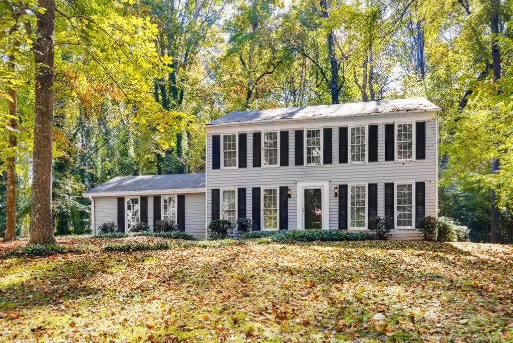 4 bedroom, 2,068 sq ft single family residence sold at 290 Lamplighter Lane, Marietta, GA 30067