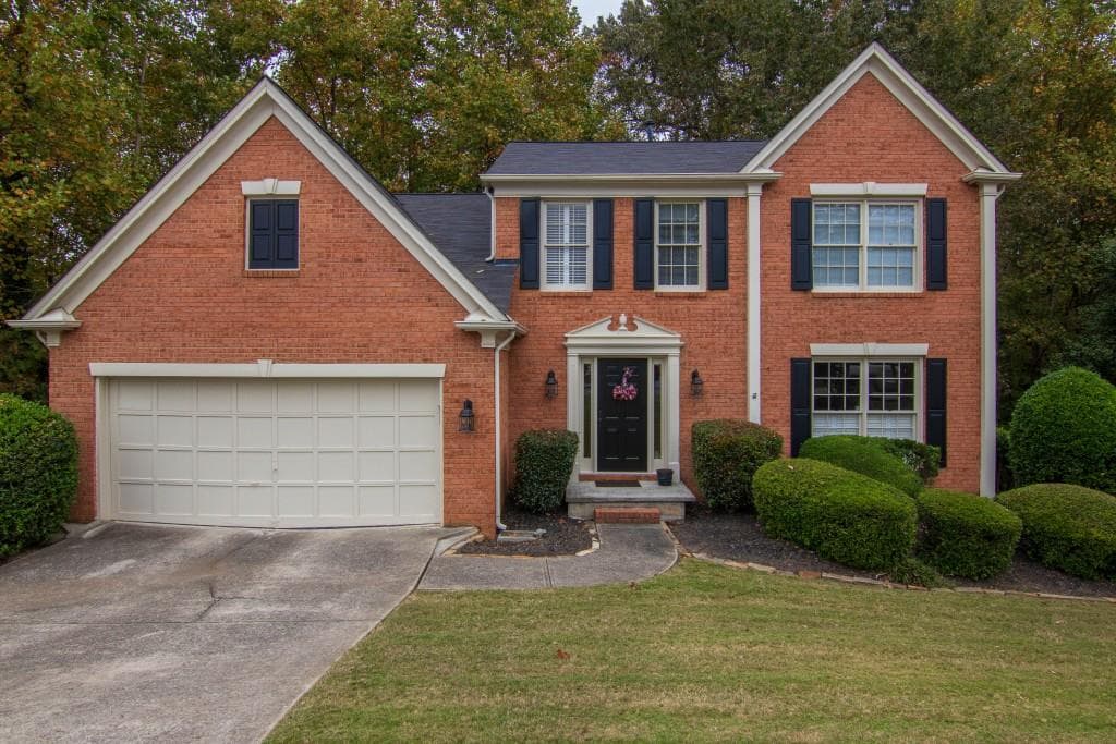 575 Weatherend Court, Johns Creek, GA 30022 — most recent listing photo
