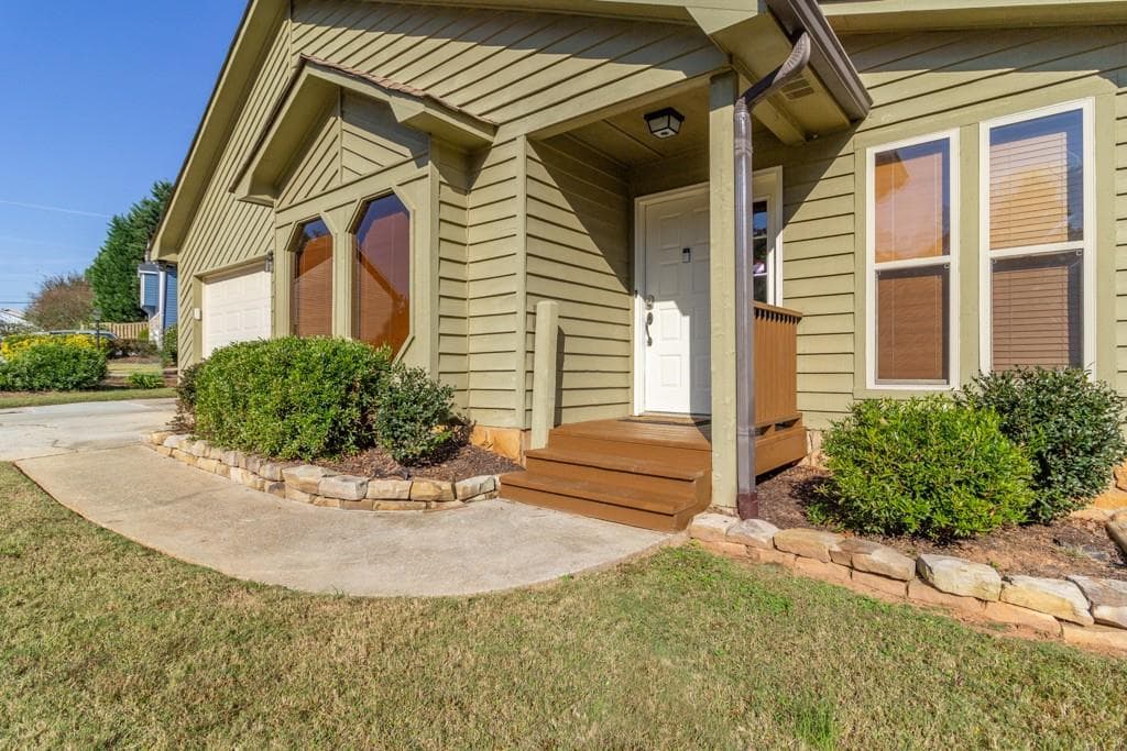 4062 Wildflower Lane, Tucker, GA 30084 — most recent listing photo