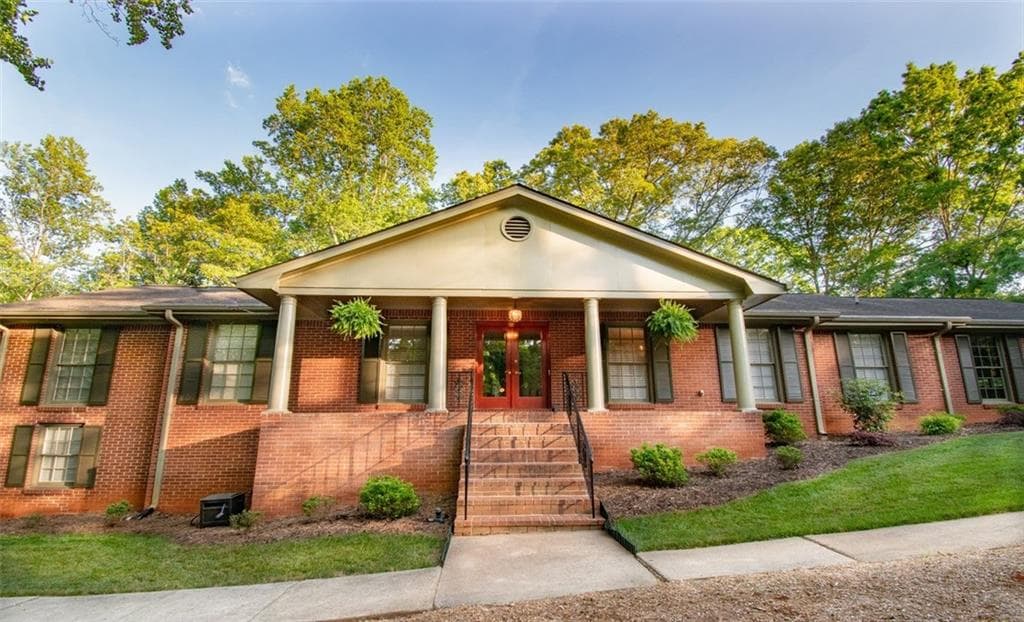 310 Loring Court, Marietta, GA 30064 — most recent listing photo