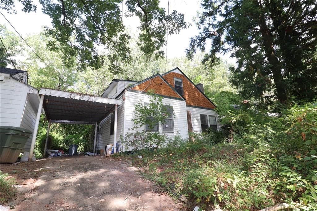 4 bedroom, 1,561 sq ft single family residence sold at 1741 Derry Avenue, Atlanta, GA 30310