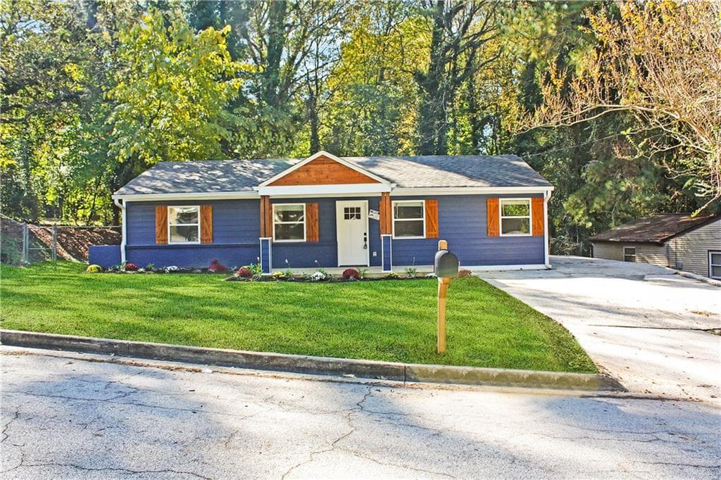 3 bedroom single family residence sold at 2534 Santa Barbara Drive, Atlanta, GA 30318